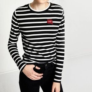 ✨Forever 21 Striped "Wow" Patchwork Long Sleeve Top Black & White